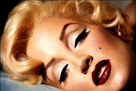 Marilyn Monroe dezvaluie secretele frumusetii sale!