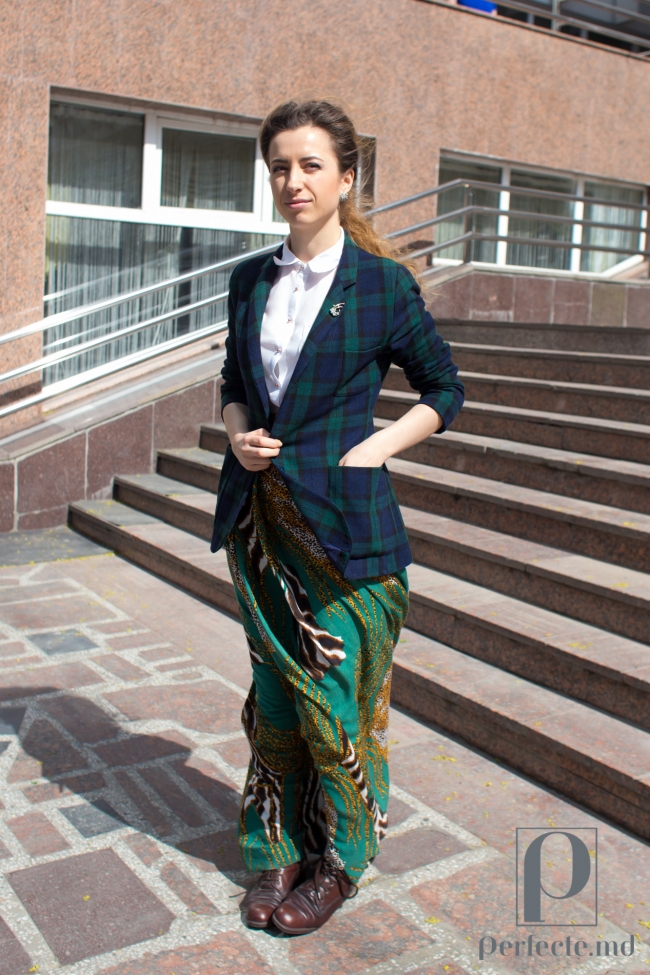 tinute, universitate