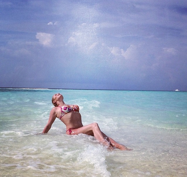Vedetele din Rusia au fugit in Maldive!