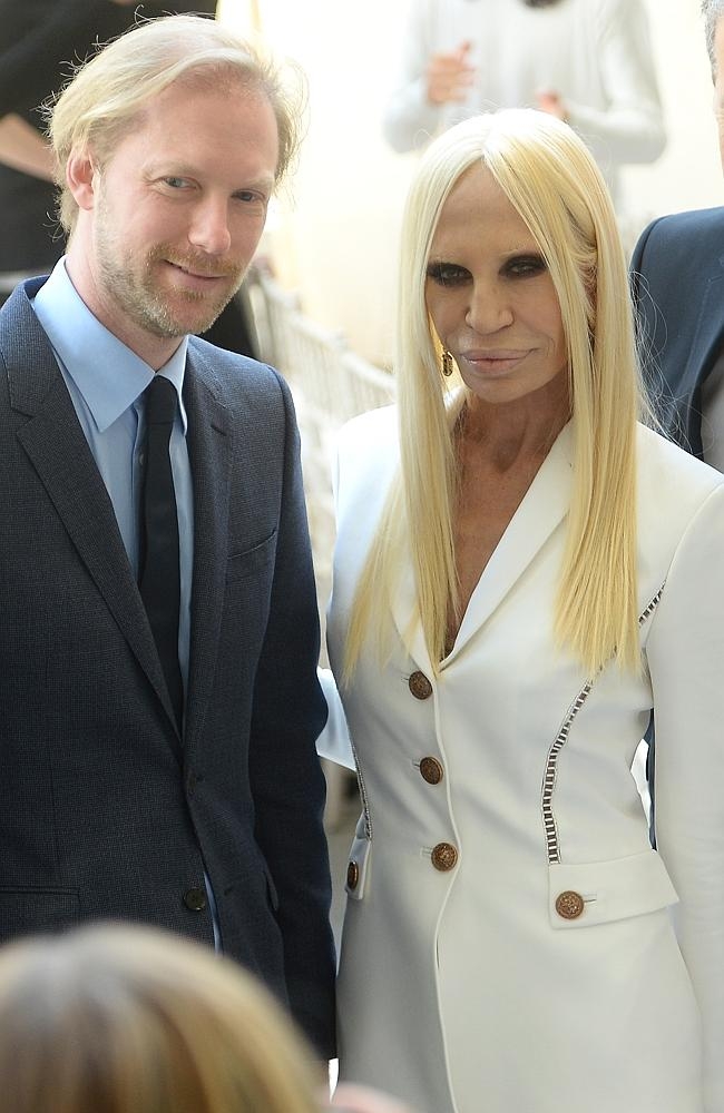 Donatella Versace, distrusa de operatiile estetice