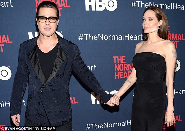 Angelina Jolie, aparitie rusinoasa la un eveniment