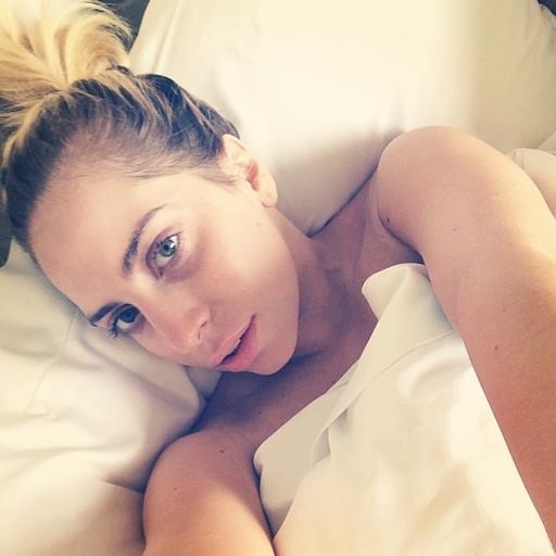 Lady Gaga fara strop de machiaj!