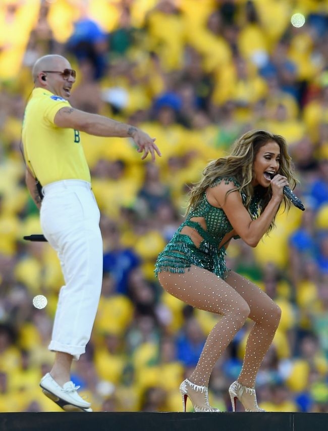 La 44 de ani, Jennifer Lopez arata uimitor!