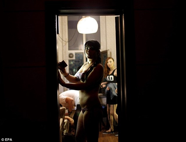 Iata-l pe cel mai frumos transsexual din Turcia!