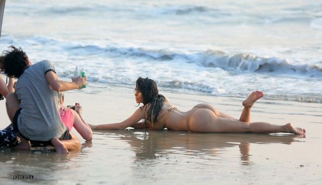 Kardashian are asistenti pentru fundul sau!