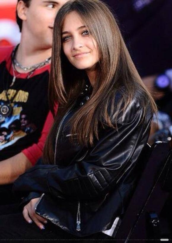 Fiica lui Michael Jackson, gravida la doar 16 ani?
