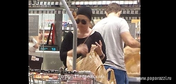 Janna Friske a plecat in China!