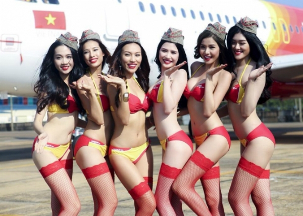 deservesc pasagerii in bikini, vietnam