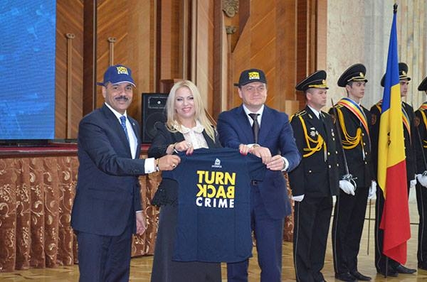 Nelly Ciobanu, la Interpol