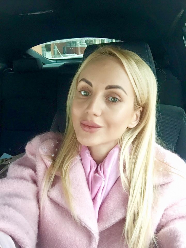 Olia Tira a publicat o fotografie in care spune ca ar fi fara machiaj