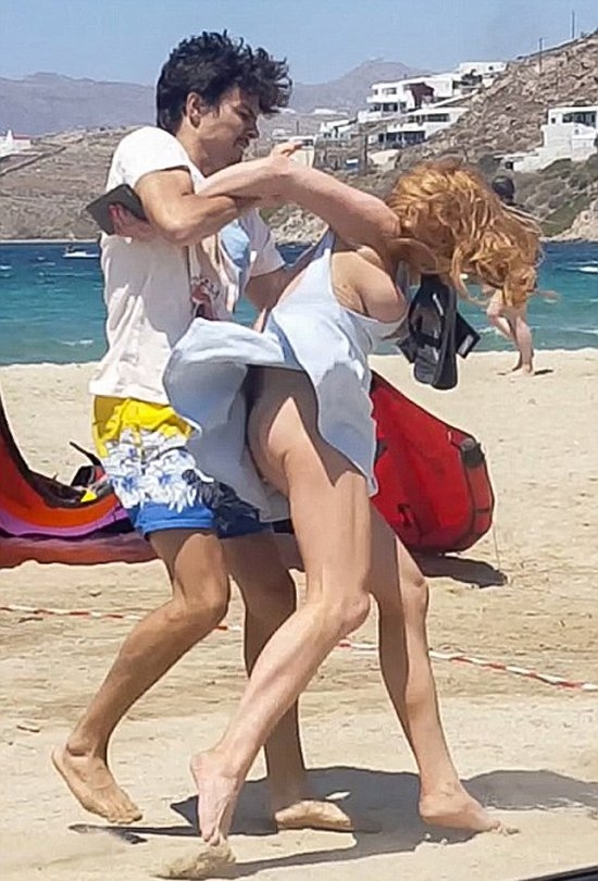 Lindsay Lohan, batuta de iubitul sau, milionarul rus Egor Tarabasov