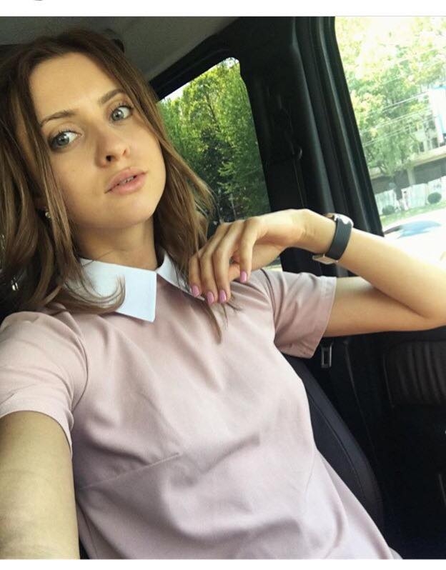 Renato Usatai iubeste blondele. Vezi ce schimbare de look si-a facut Sandra Dodon