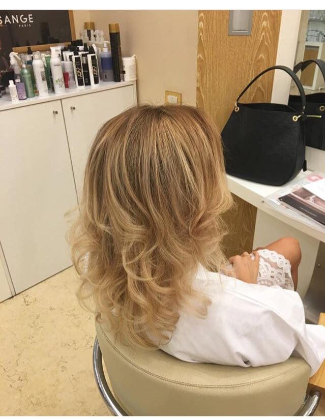 Renato Usatai iubeste blondele. Vezi ce schimbare de look si-a facut Sandra Dodon