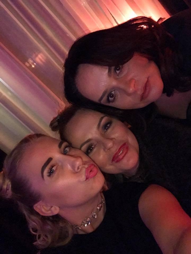 Soţia lui Valerian Mînzat, într-o ţinută picantă de Halloween