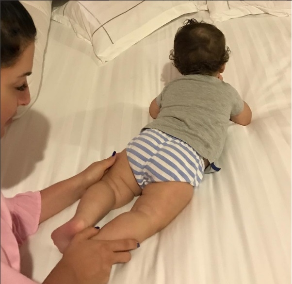 Jasmin Shor a schimbat zapada ruseasca pe plaja de un alb imaculat