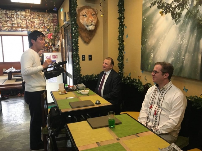 Cativa japonezi au invatat sa gateasca moldoveneste la un restaurant din capitala
