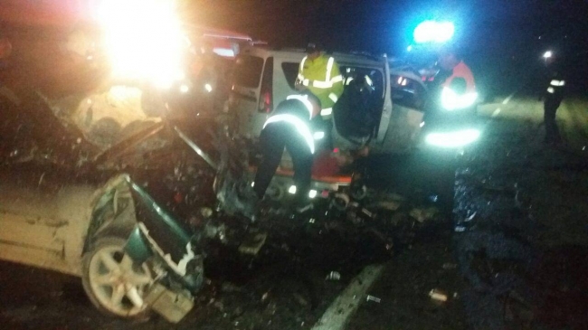 Grav accident la Edineț. Două persoane și-au pierdut viața