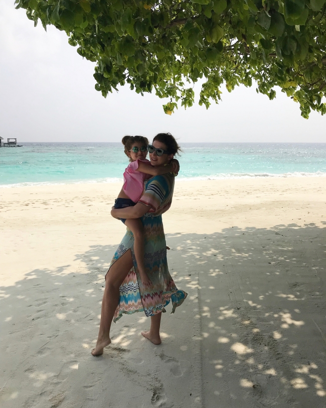 Așa mamă, așa fiică: Margarita Șor, cochetă și stilată pe plajele din Maldive
