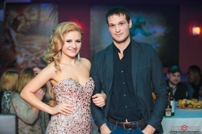 Dianna Rotaru si Tatiana Spanu in aceeasi rochie