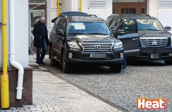 Paparazzi au pandit casa Verei Brejeneva