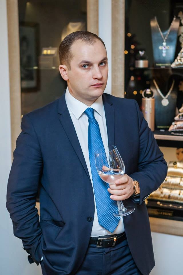 Cum scot banii femeile din bogatasii moldoveni