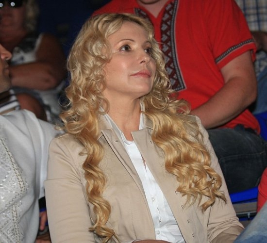 Cum arata Iulia Timoshenko cu bucle si parul despletit