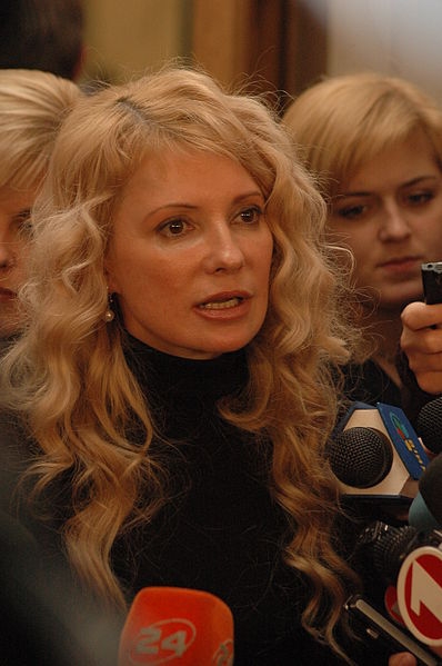 Cum arata Iulia Timoshenko cu bucle si parul despletit