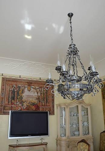 Cum arata vila de lux in care locuieste Iulia Timosenko