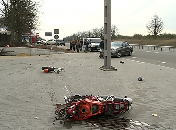 Un Motociclist In Stare Grava La Spital Dupa Ce A Fost Implicat Intr