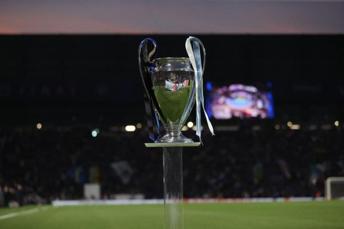 S Au Tras Grupele Uefa Champions League Detinatoarea Trofeului