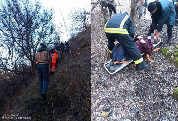 Un Barbat De 77 De Ani Gasit Si Scos Dintr O Surpatura Dupa Ce A