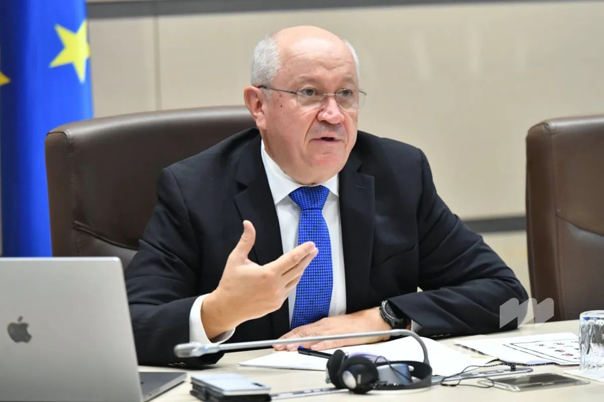 Alexandru Munteanu, între integrare europeană, diplomație activă și o prezență publică rezervată: portretul premierului care a venit din mediul privat și a condus Guvernul Republicii Moldova fără experiență politică, dar cu viziune pro-europeană – VIDEO