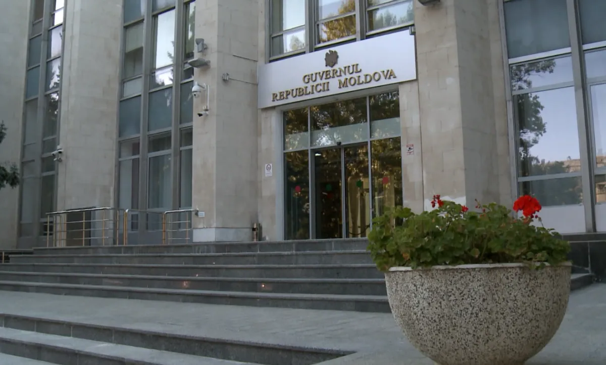 Profilul viitorului premier, conturat de analiști: „Cineva care să poată să negocieze suficient ca să împace interesul politic”. Ce nume din PAS ar putea fi luate în calcul - VIDEO