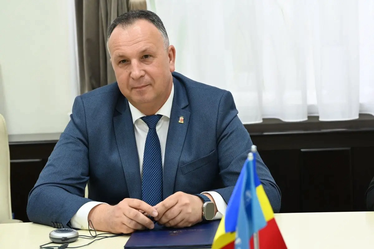 După imaginile cu starea blocului alimentar al Spitalului Clinic Bălți, conducerea instituției a fost schimbată în urma vizitei ministrului Sănătății. Cine va asigura interimatul - VIDEO