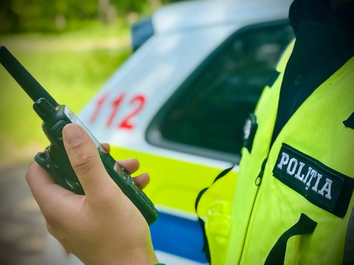 Au amenințat polițiști aflați în misiune cu un cuțit: Doi bărbați din Ialoveni, condamnați la închisoare