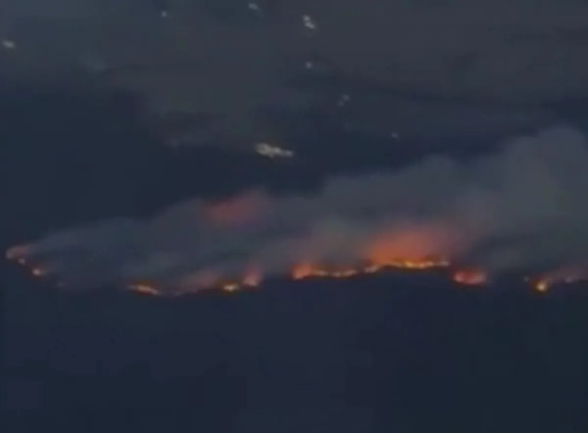 Europa, sub asediul focului și al temperaturilor extreme: incendii de proporții în Franța, Anglia și noi alerte în Italia - VIDEO