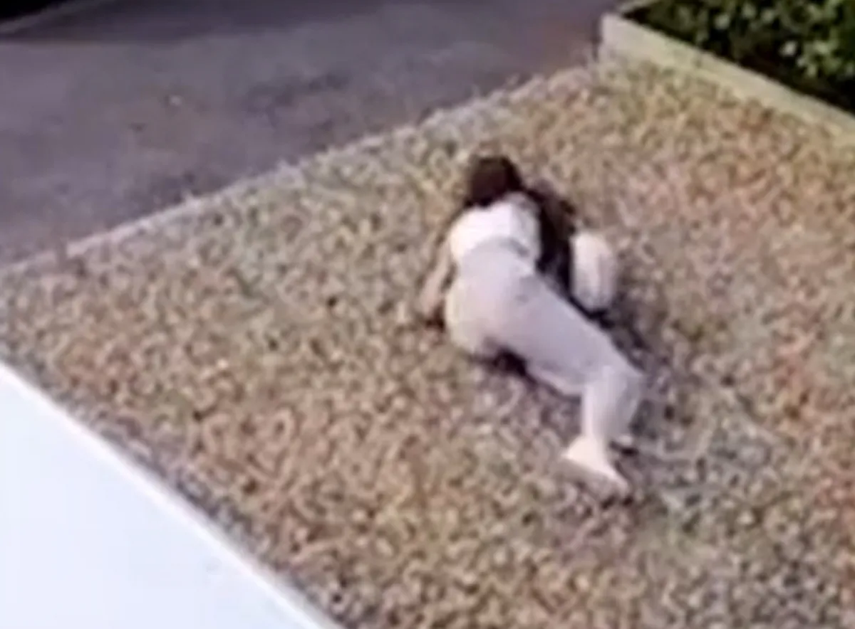 Un model de pantaloni al unui brand european celebru, acuzat că provoacă accidente: mai multe femei din SUA cer explicații și despăgubiri - VIDEO