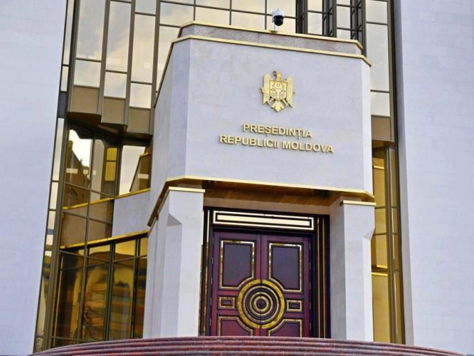 Președinția vine cu explicații după ce în spațiul public au apărut imagini privind presupusa aruncare a unor documente