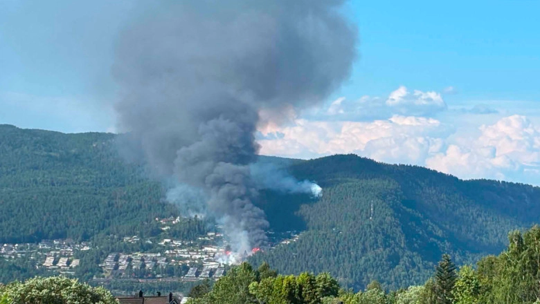 Incendiu devastator în Norvegia: sute de oameni evacuați și peste 100 de case distruse