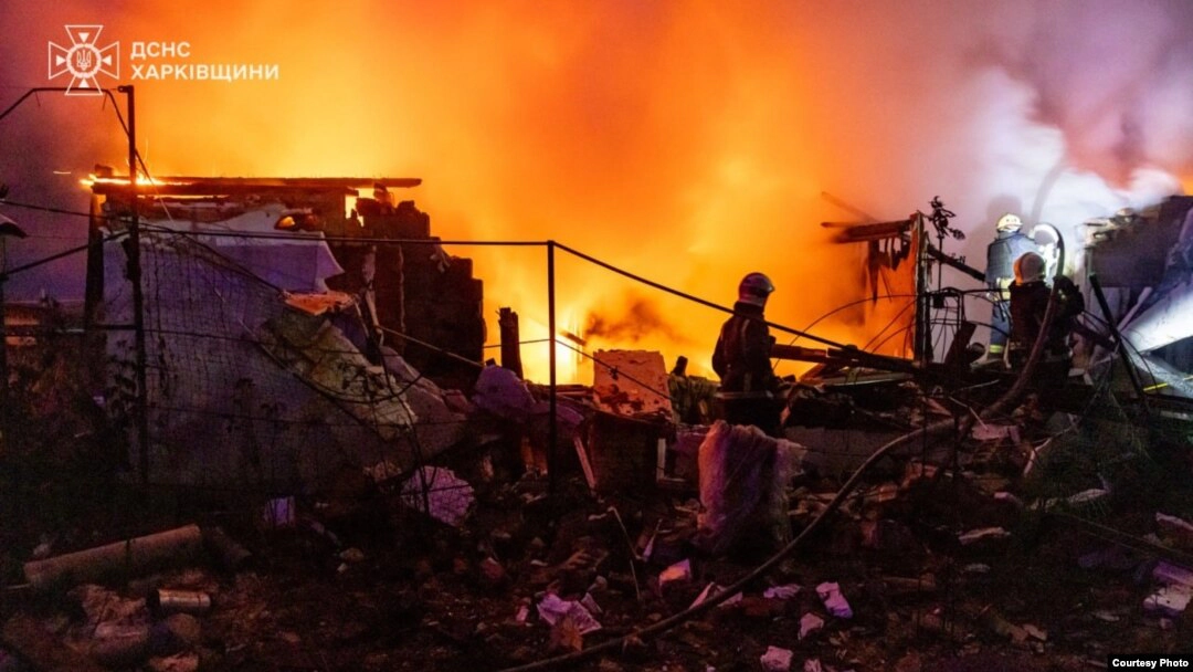 Noapte de foc în Ucraina: Kievul a fost ținta celui mai mare atac cu rachete balistice lansat de Rusia, în timp ce armata ucraineană a lovit obiective strategice din Crimeea și Stavropol - VIDEO