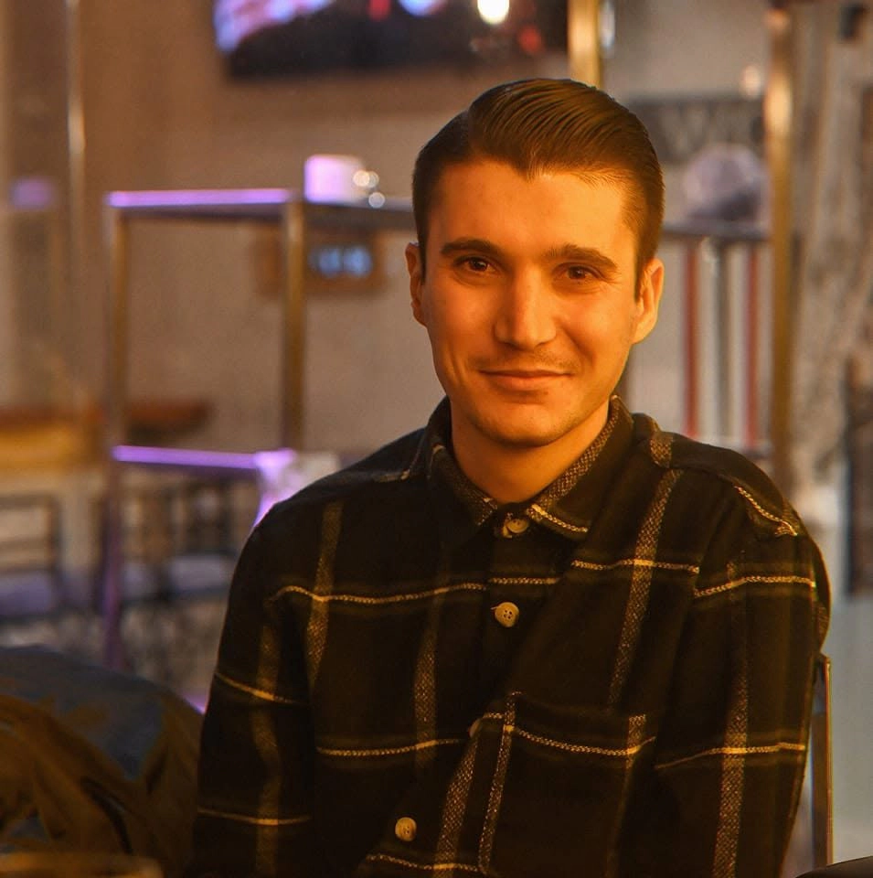Activistul și influencerul politic din Moldova, Radu Dutcovici, vizat într-o urmărire penală pe un caz de escrocherie