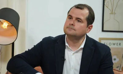 Salariu minim de 10 mii de lei, profesori mai bine plătiți și 100 de mii de locuri noi de muncă: Vasile Tofan a publicat programul de guvernare până în 2029. Ce cred experții - VIDEO
