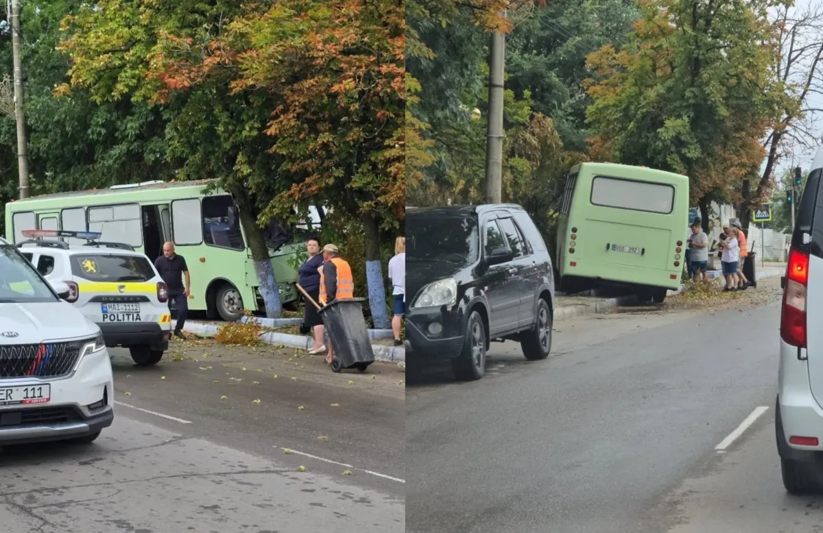 Un microbuz s-a izbit într-un copac, la Comrat: șoferul s-ar fi simțit rău la volan