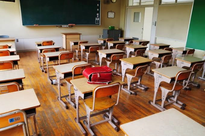 20 de școli din întreaga țară vor fi renovate complet: parlamentul a aprobat un împrumut de 40 de milioane de euro de la BEI