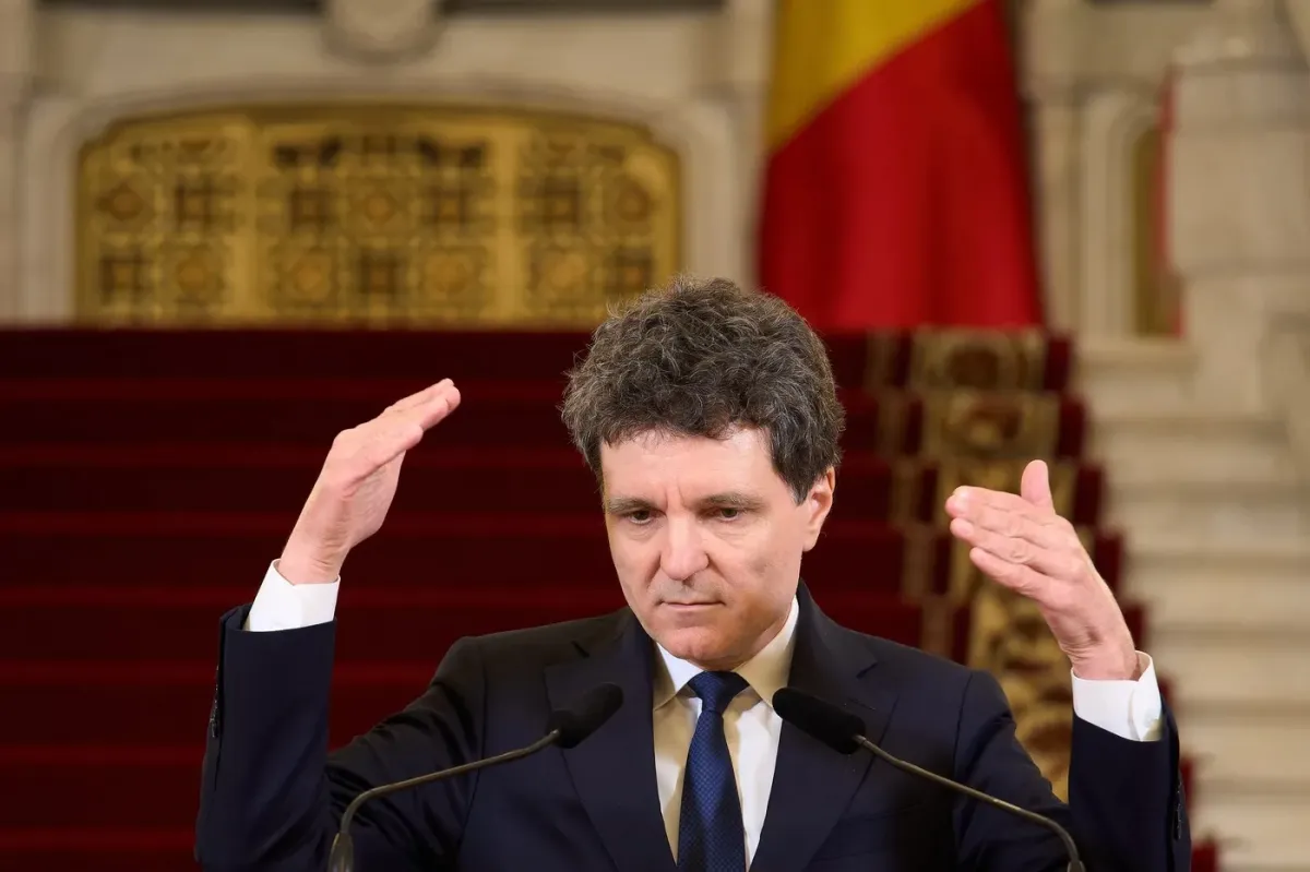 O dronă a fost doborâtă în spațiul aerian al României, anunță Nicușor Dan