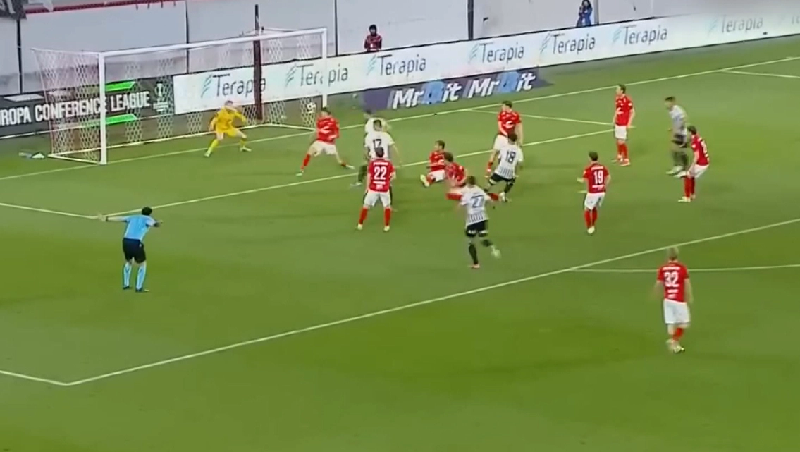 Seară fără victorii pentru echipele românești în Liga Conferinței: un egal spectaculos și o înfrângere surprinzătoare - VIDEO
