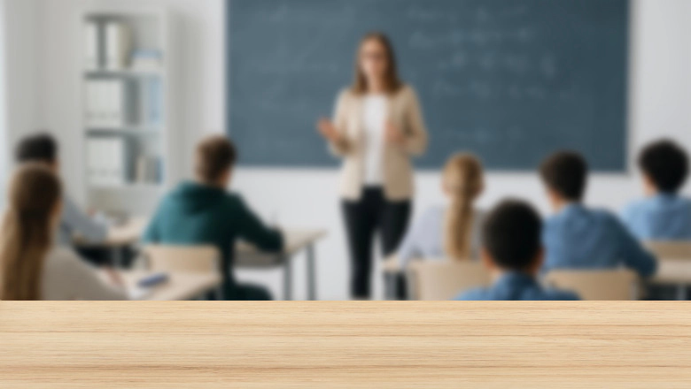 Până la 375.000 de lei pentru tinerii profesori: MEC a scos la concurs 145 de posturi vacante în școlile profesionale și colegii din țară