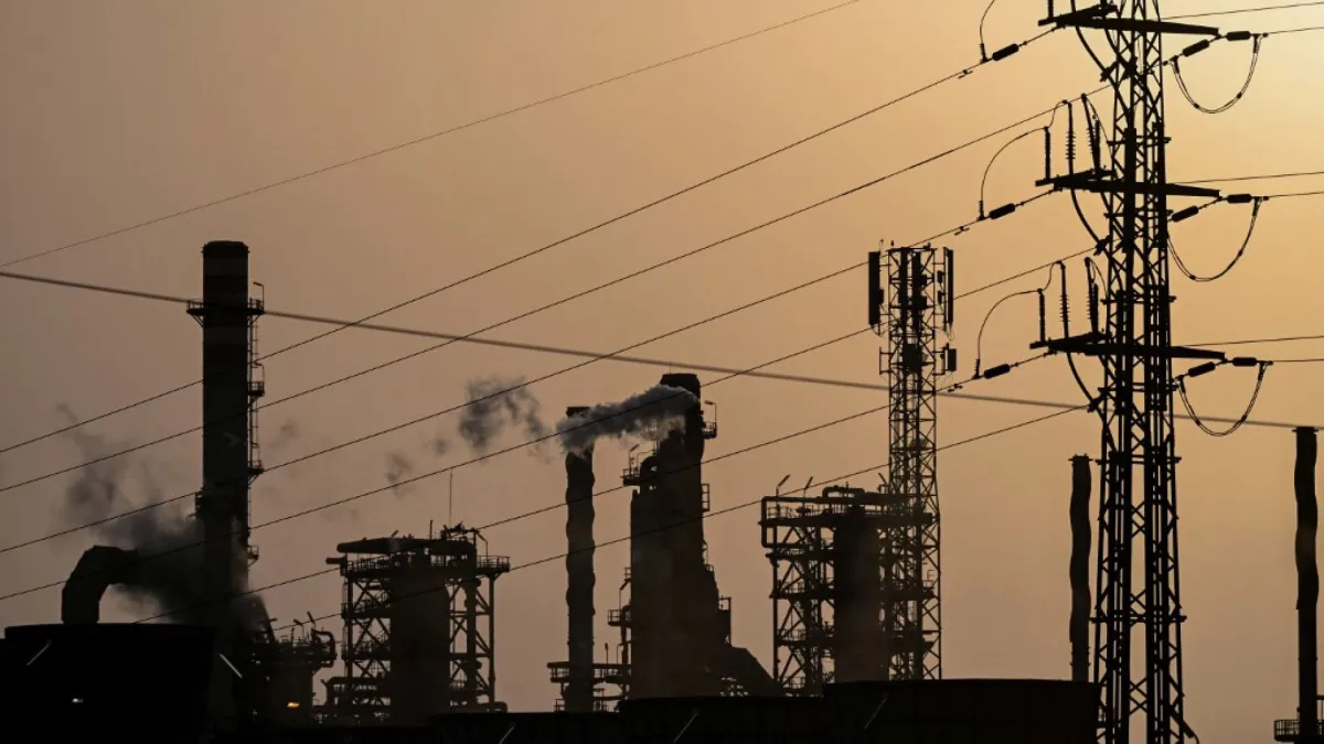 Cotațiile petrolului au atins cel mai scăzut nivel din ultima săptămână, după suspendarea atacurilor SUA asupra Iranului
