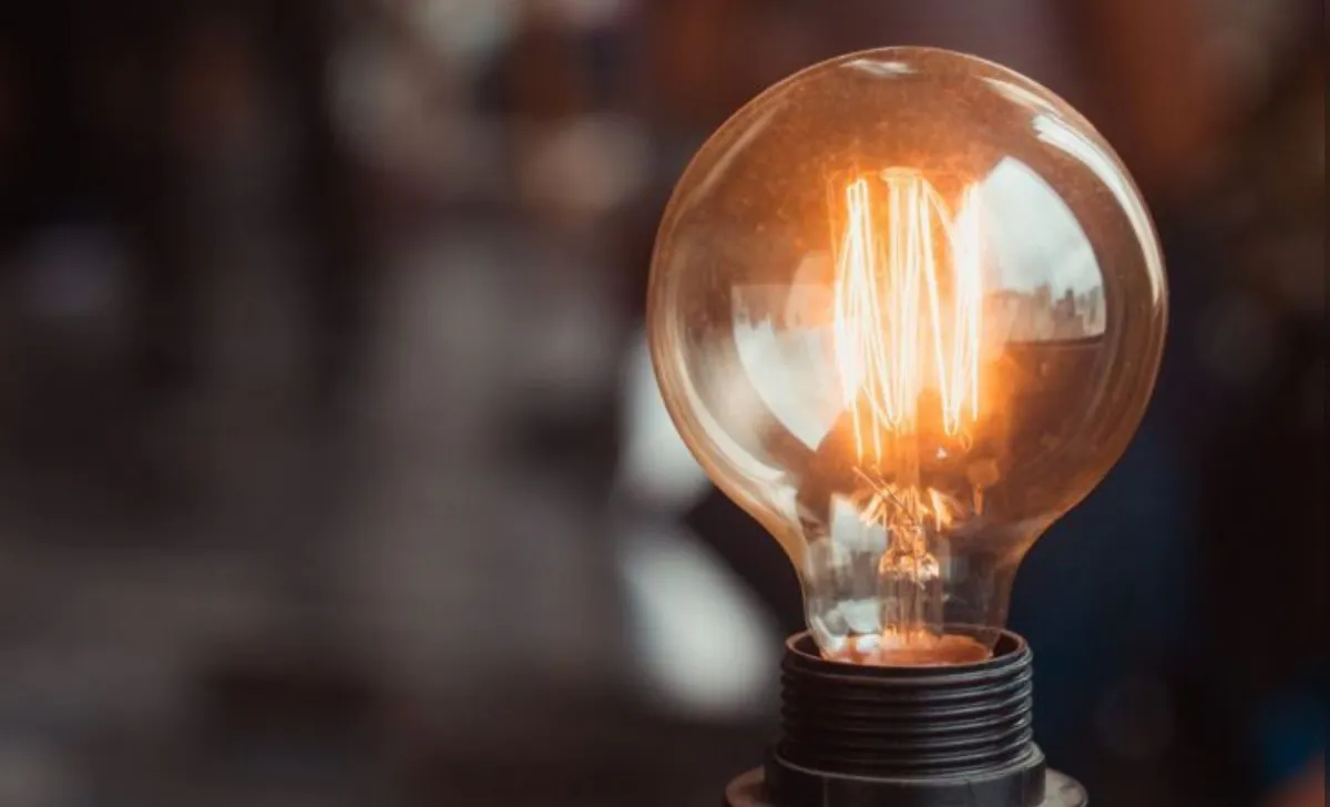 Energocom a achiziționat peste 12 mii MWh de energie electrică pentru consumul din Republica Moldova. Cetățenii sunt îndemnați să reducă utilizarea aparatelor mari în orele de vârf