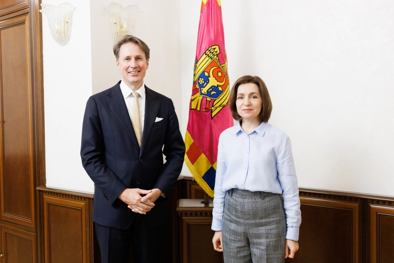 Maia Sandu i-a conferit „Ordinul Onoarei” ambasadorului Regatului Țărilor de Jos la final de mandat